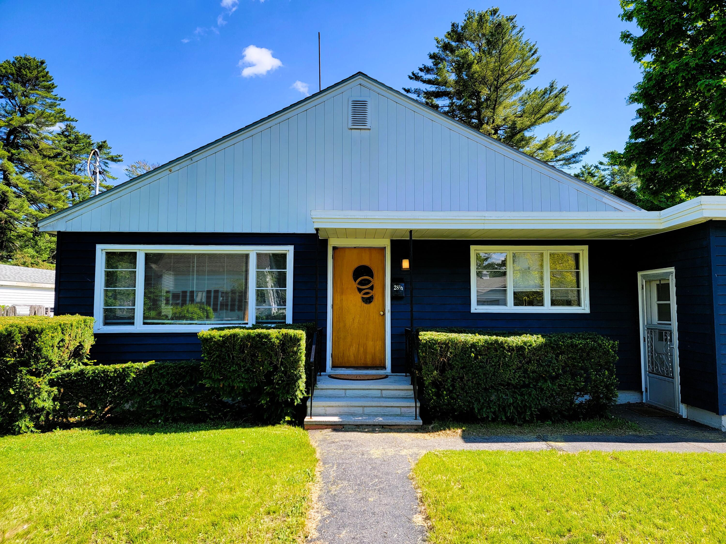 28 1/2 Mclellan Street Brunswick ME 04011