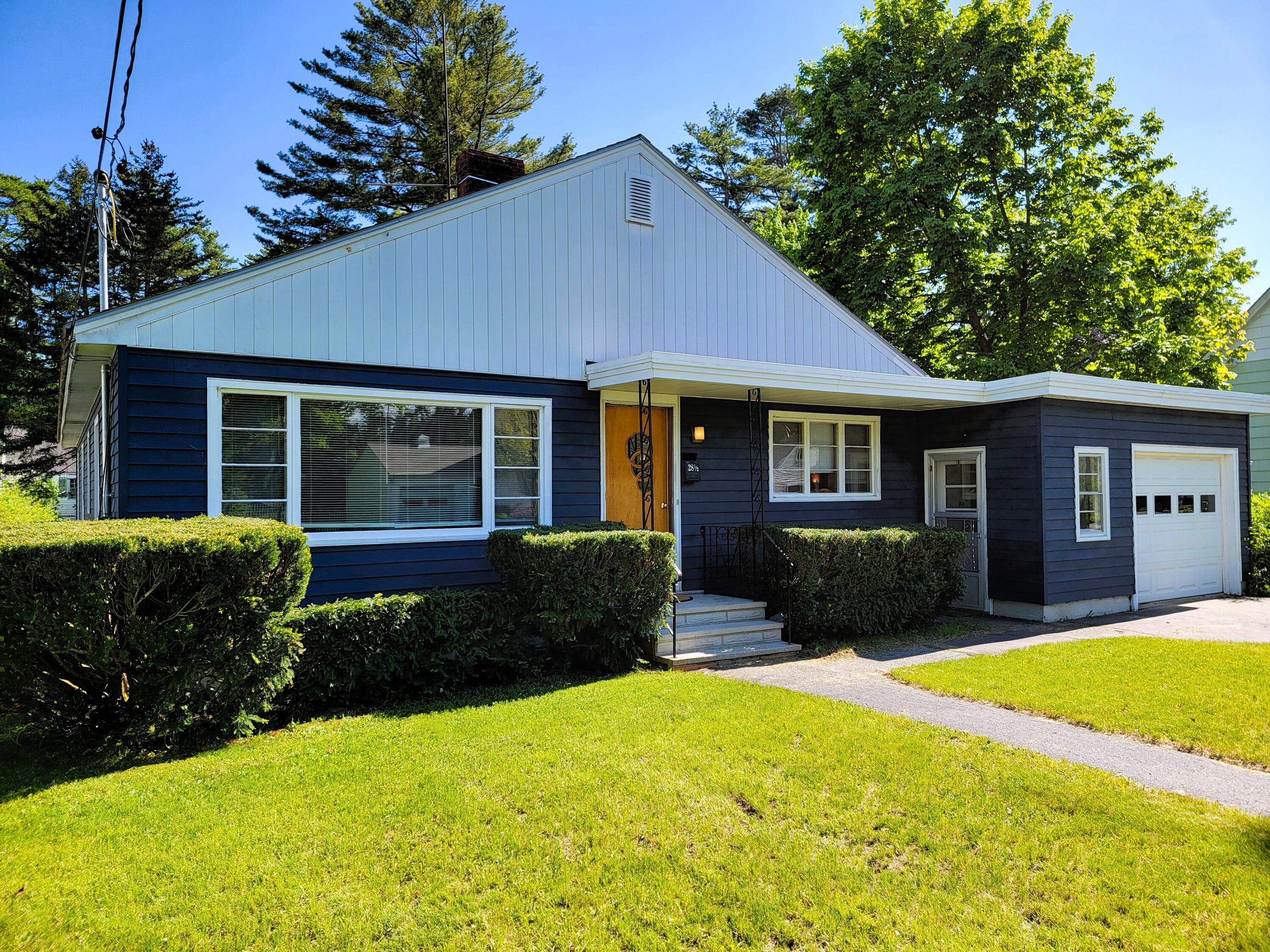 28 1/2 Mclellan Street Brunswick ME 04011