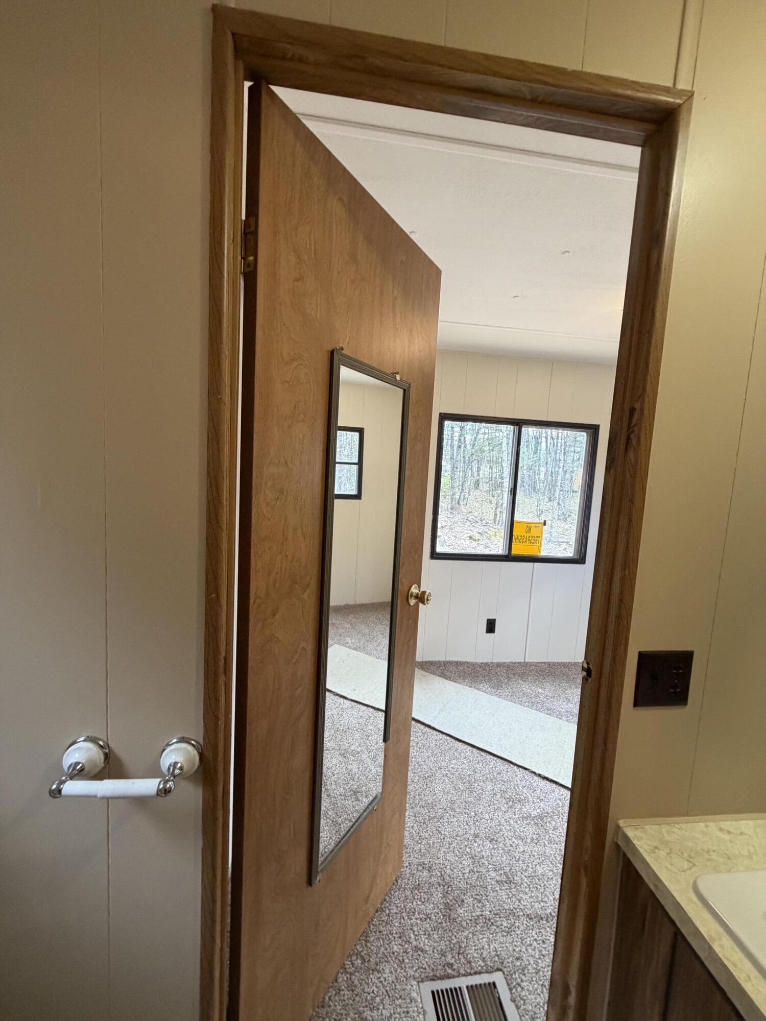 896 Middle Road Dresden ME 04342