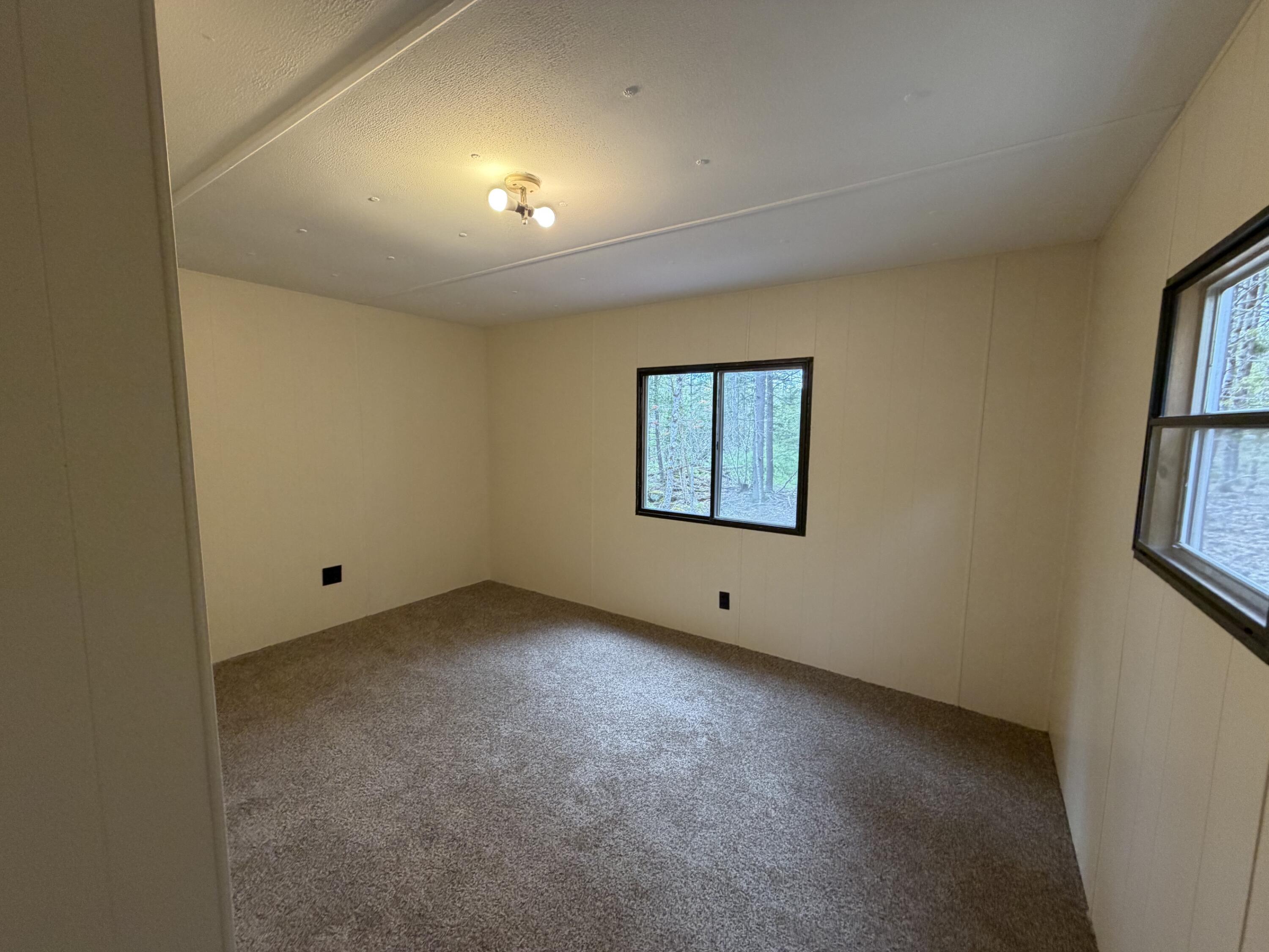 896 Middle Road Dresden ME 04342