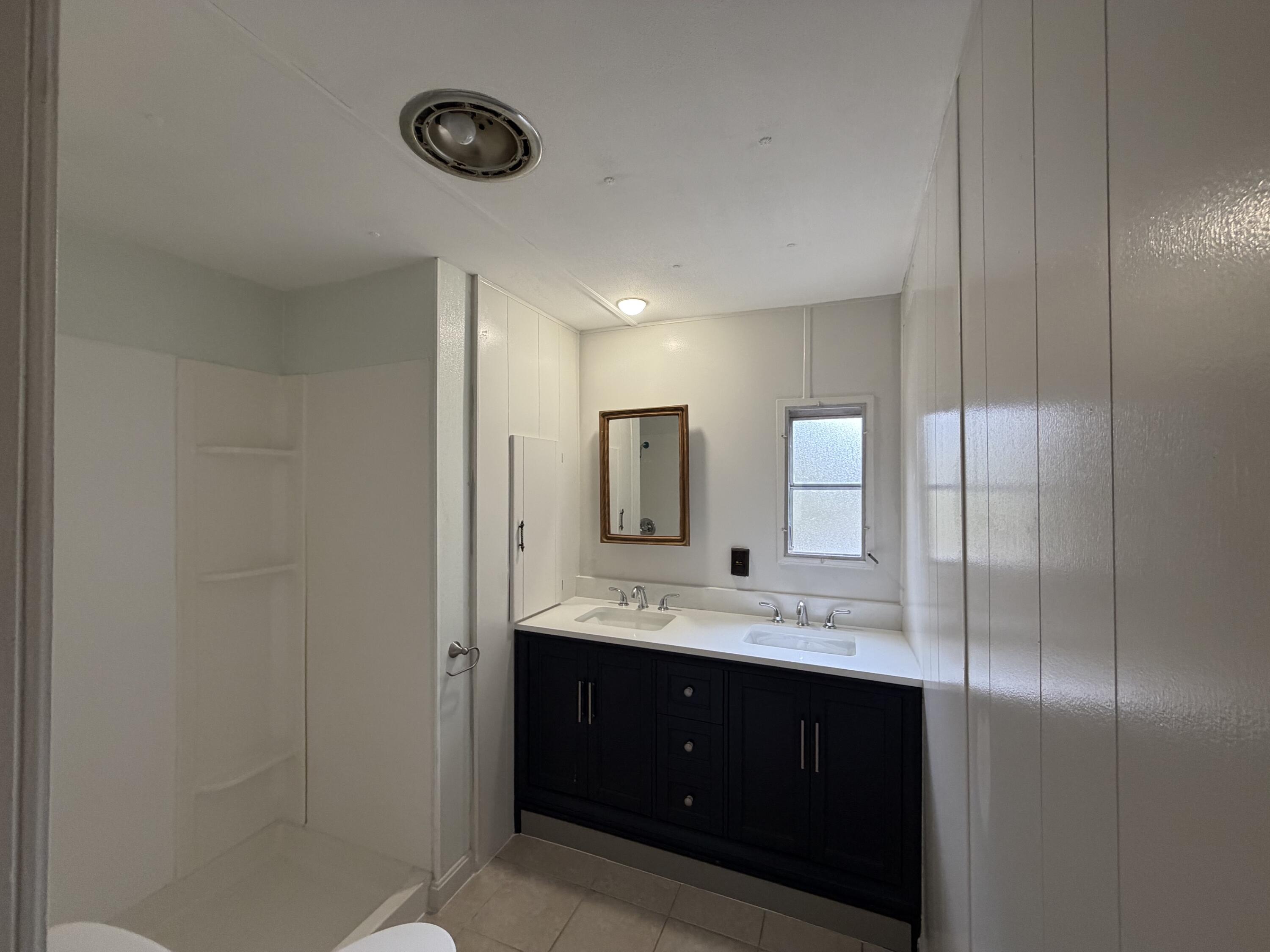 896 Middle Road Dresden ME 04342
