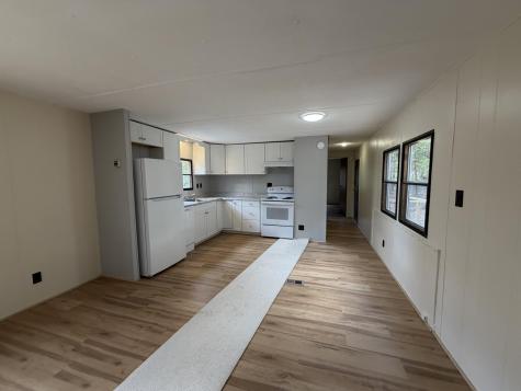 896 Middle Road Dresden ME 04342