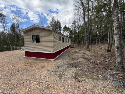 896 Middle Road Dresden ME 04342