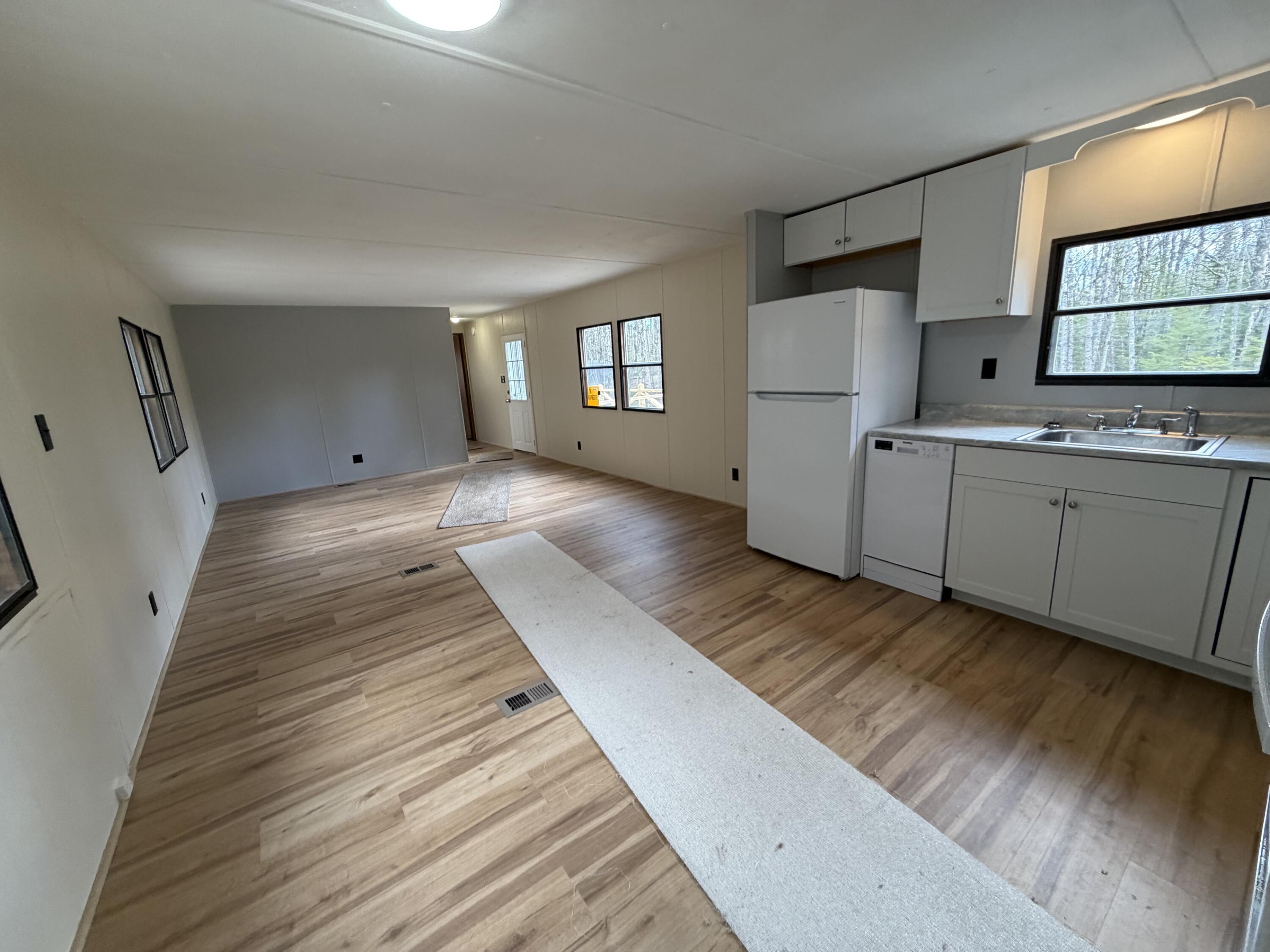896 Middle Road Dresden ME 04342