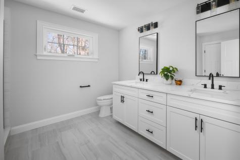 1 Cassidy Way York ME 03902