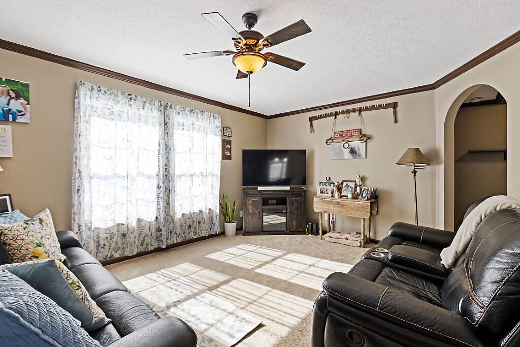 14 Penney Lane Greene ME 04236