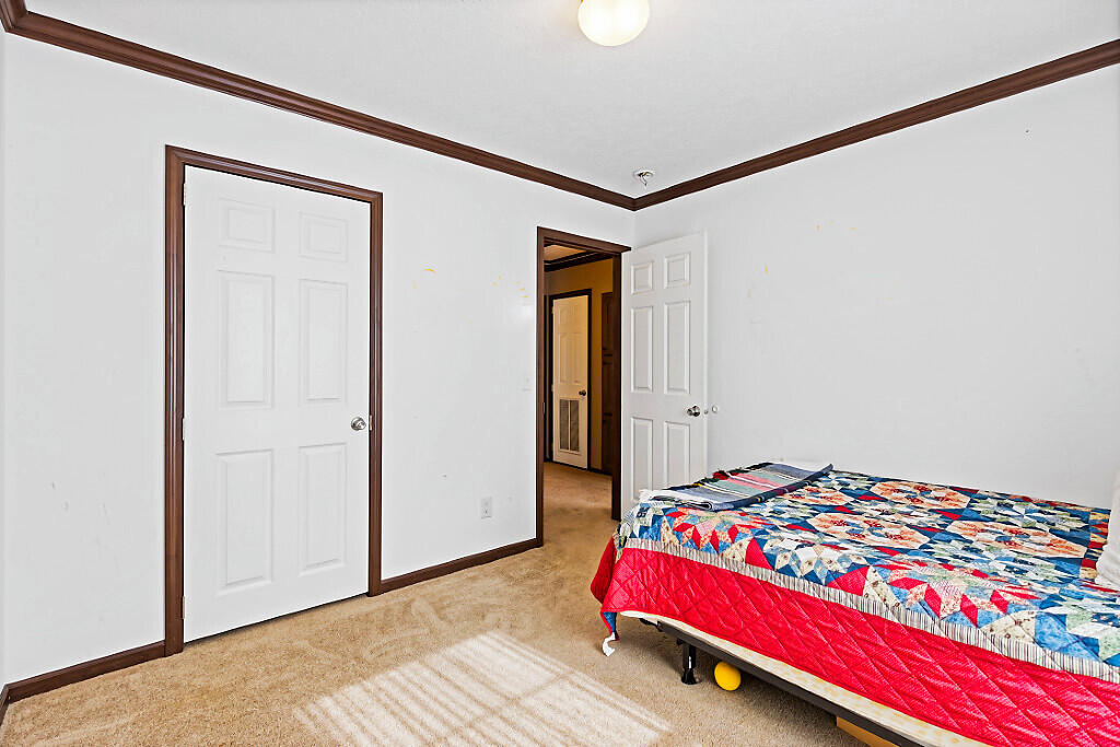 14 Penney Lane Greene ME 04236