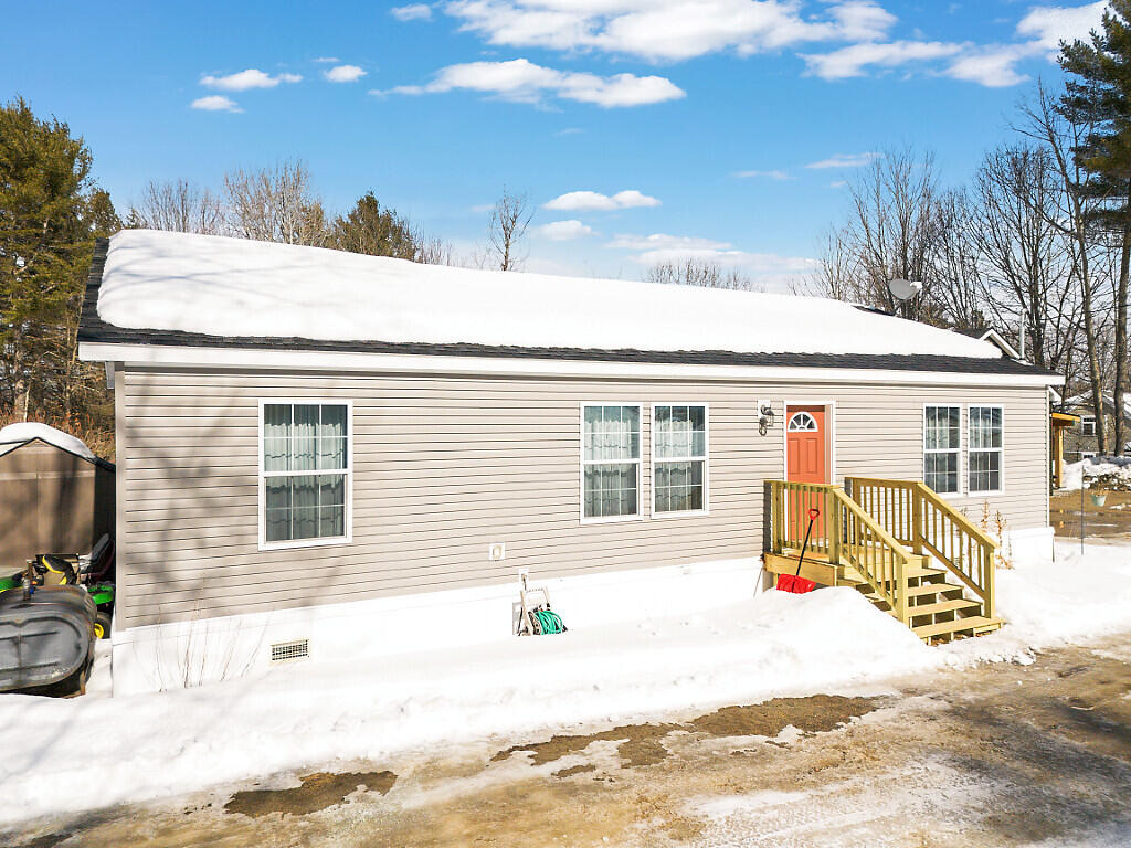 14 Penney Lane Greene ME 04236