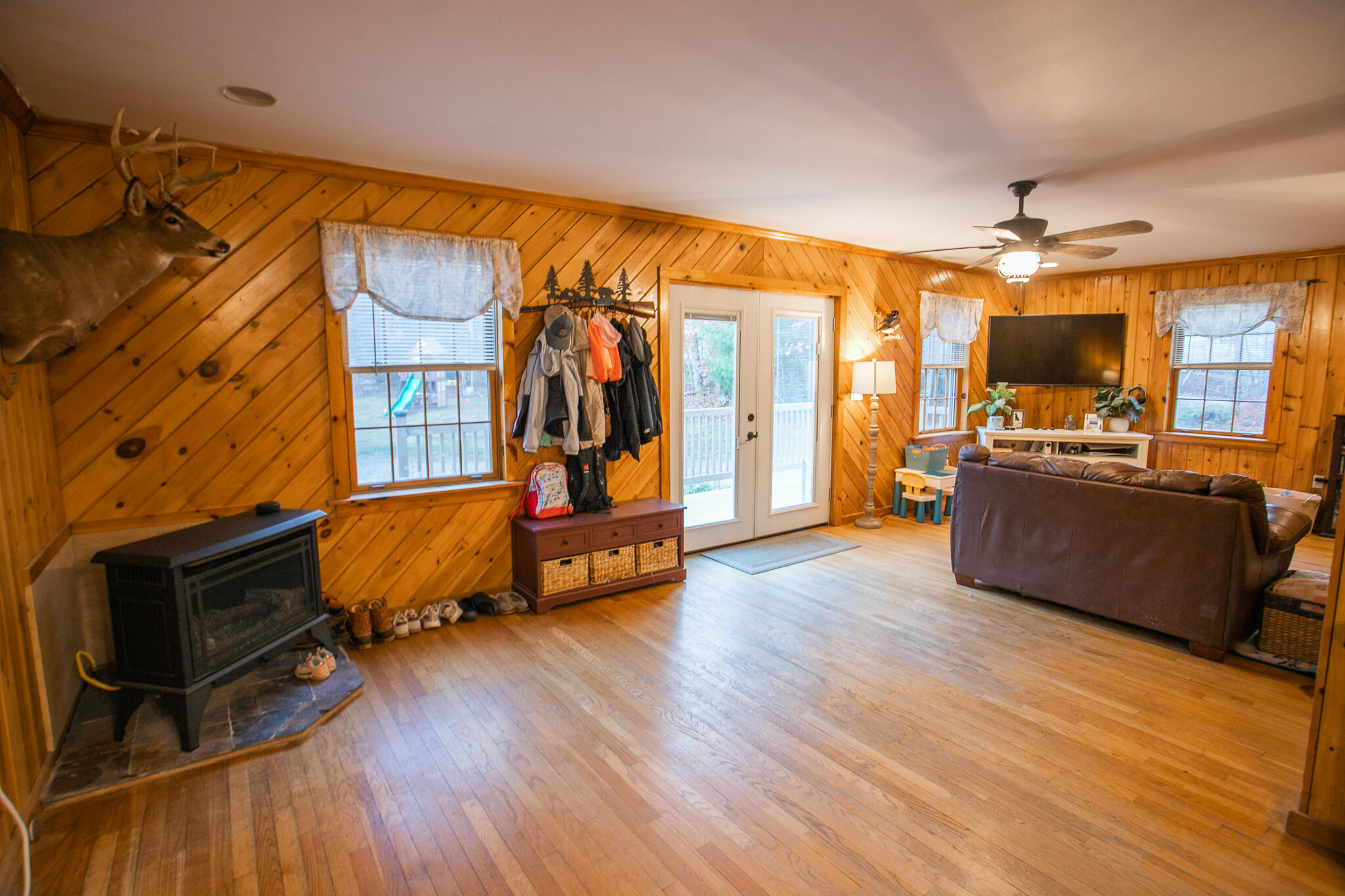 172 Tannery Loop Amherst ME 04605