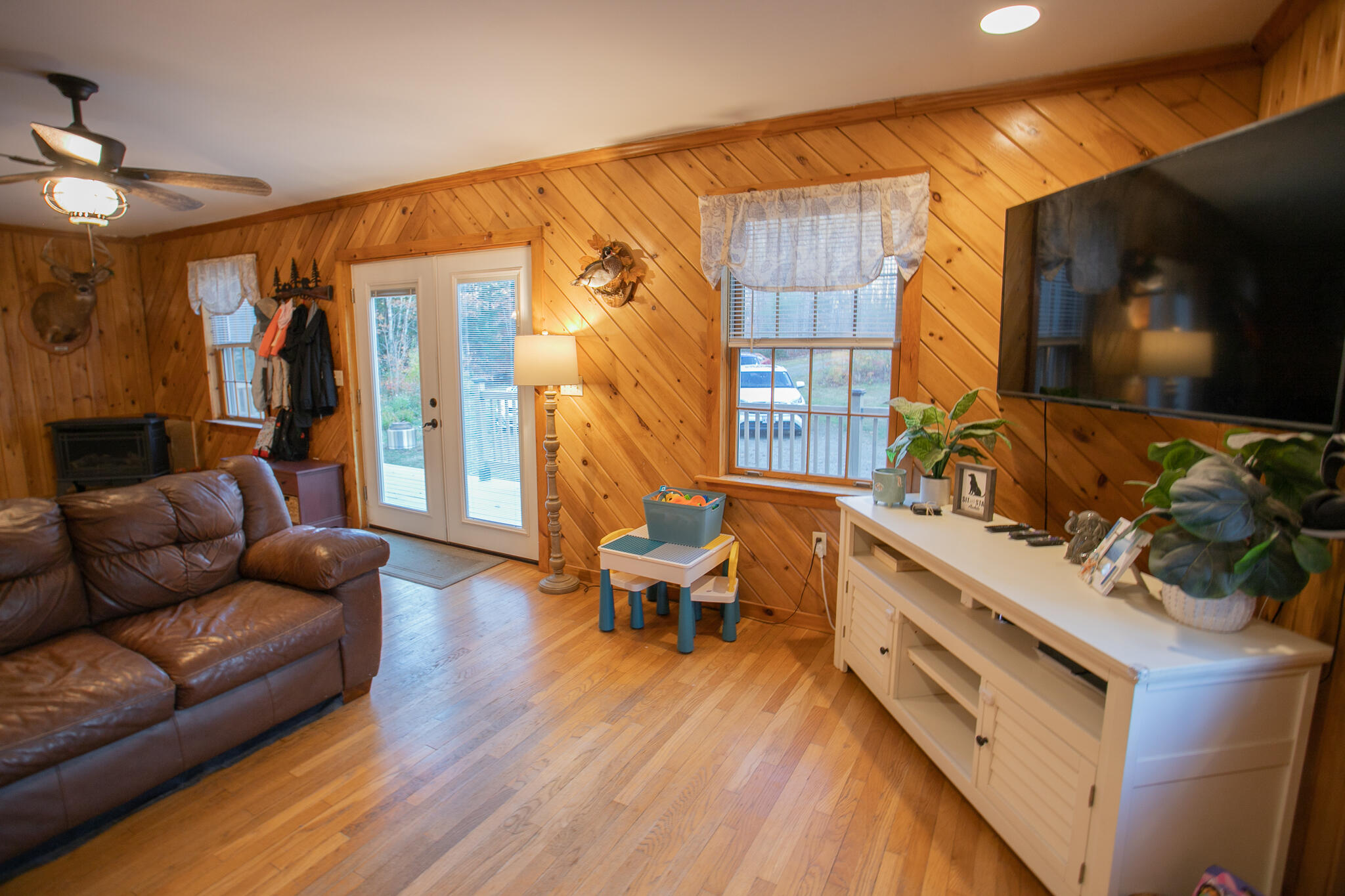 172 Tannery Loop Amherst ME 04605