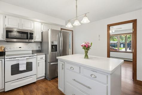 21 Melden Drive Brunswick ME 04011