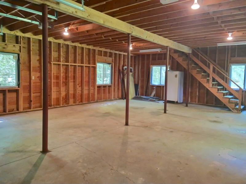 31 Roseanne Drive Winthrop ME 04364
