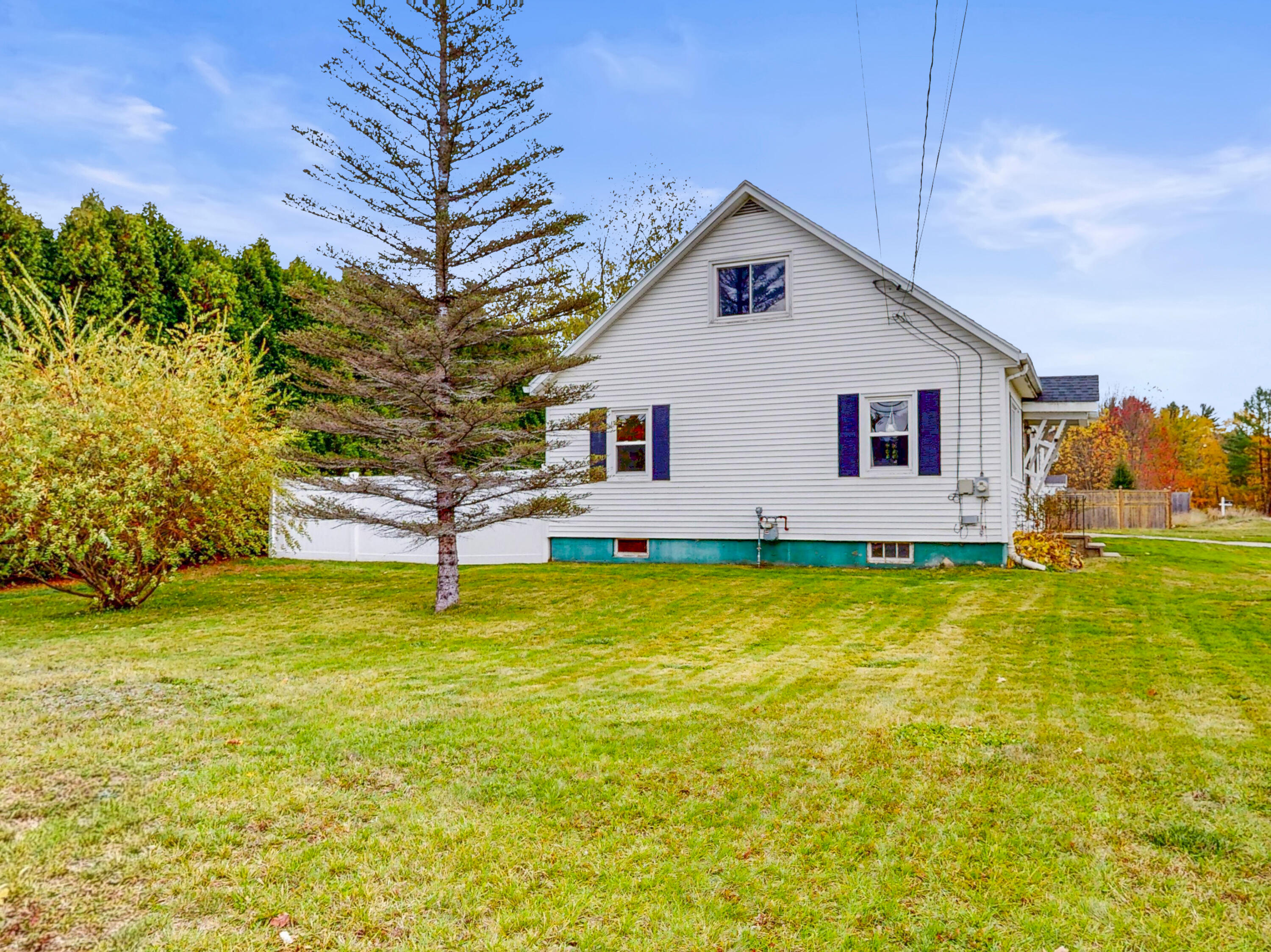 4 Arbania Street Auburn ME 04210