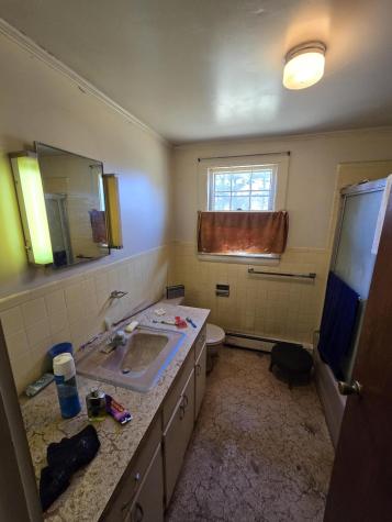 129 W Hill Road Gardiner ME 04345