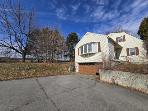 129 W Hill Road Gardiner ME 04345