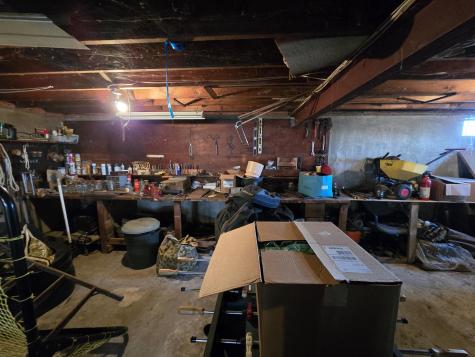 129 W Hill Road Gardiner ME 04345