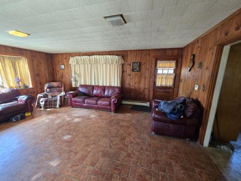 129 W Hill Road Gardiner ME 04345