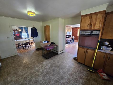 129 W Hill Road Gardiner ME 04345