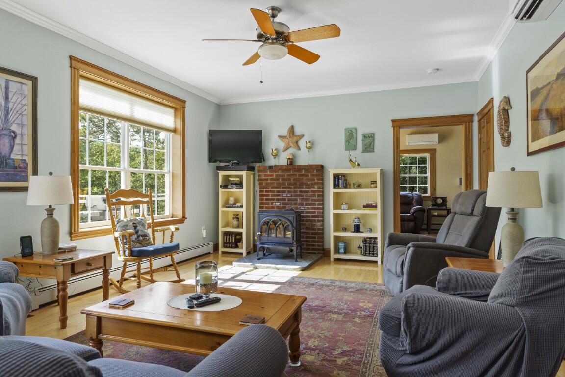 29 Wiscasset Road Boothbay ME 04537