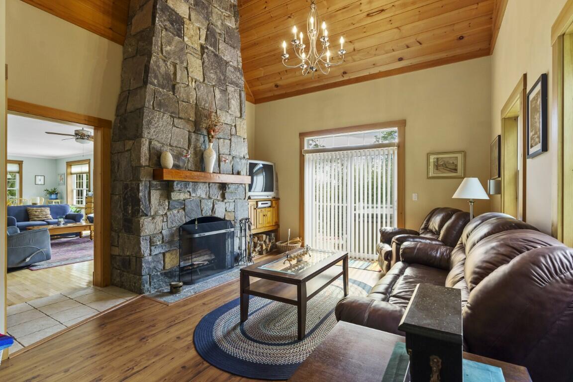 29 Wiscasset Road Boothbay ME 04537