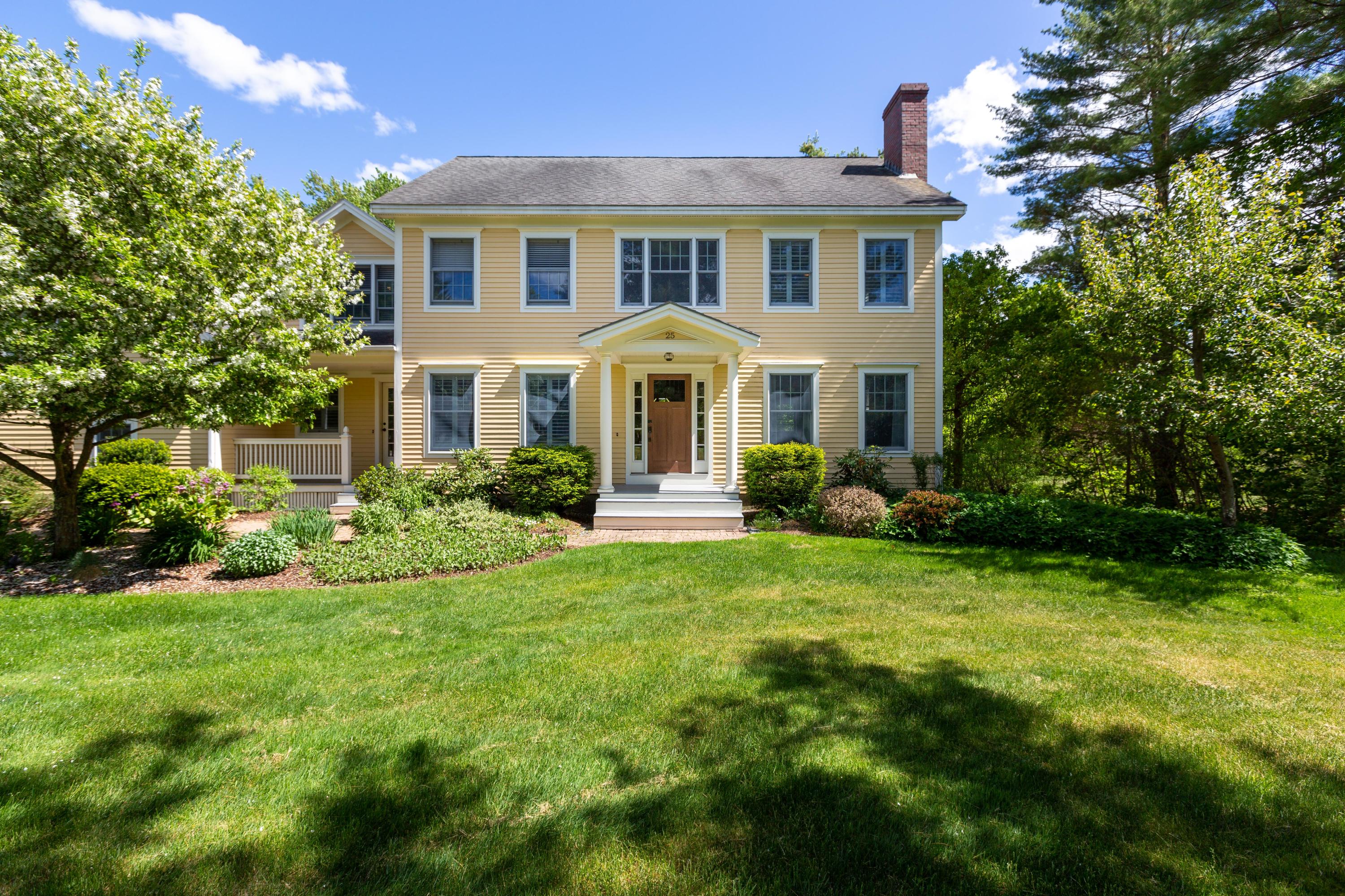 25 Twin Ponds Drive Falmouth ME 04105