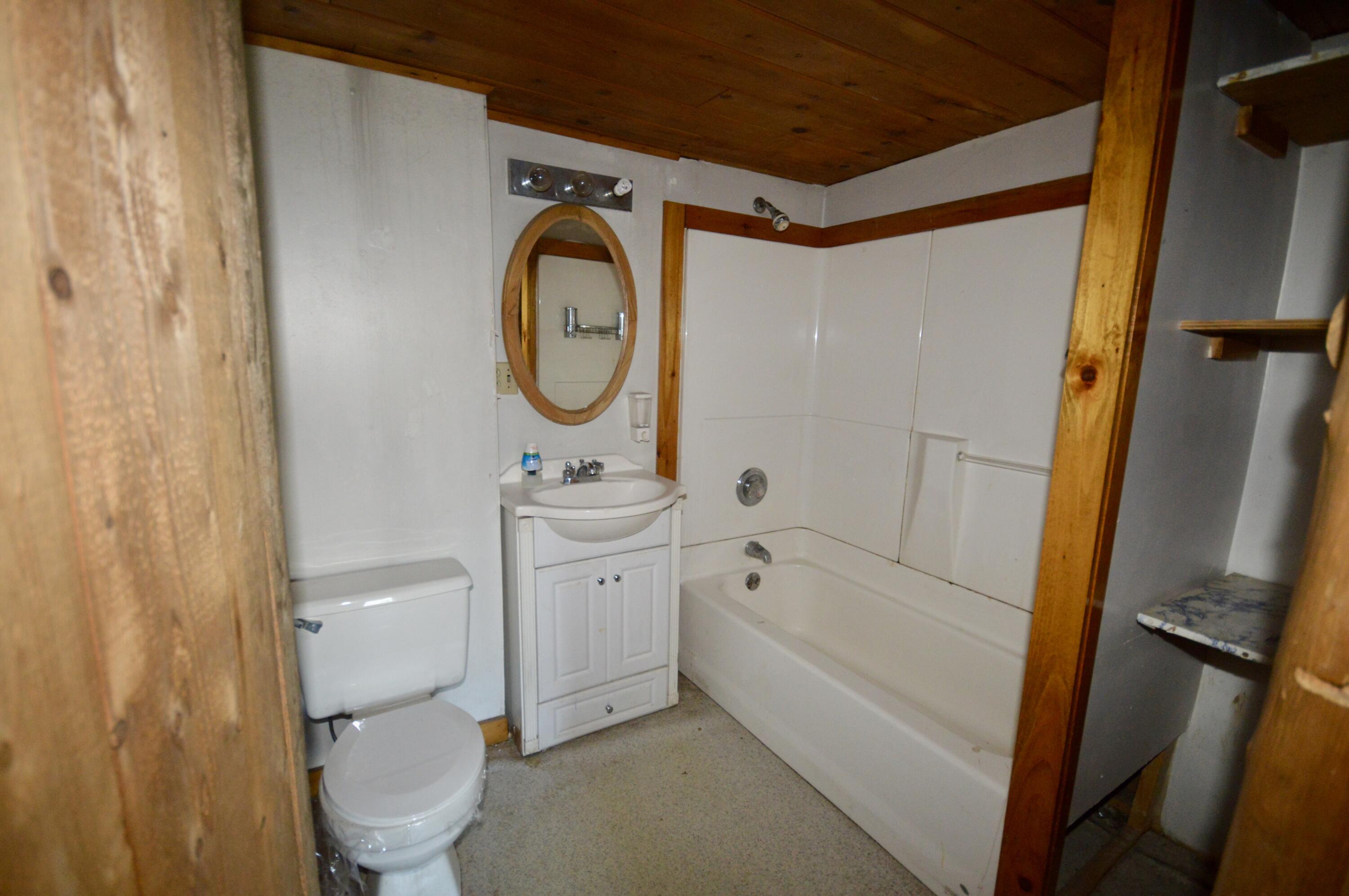 118 North Road Dixmont ME 04932