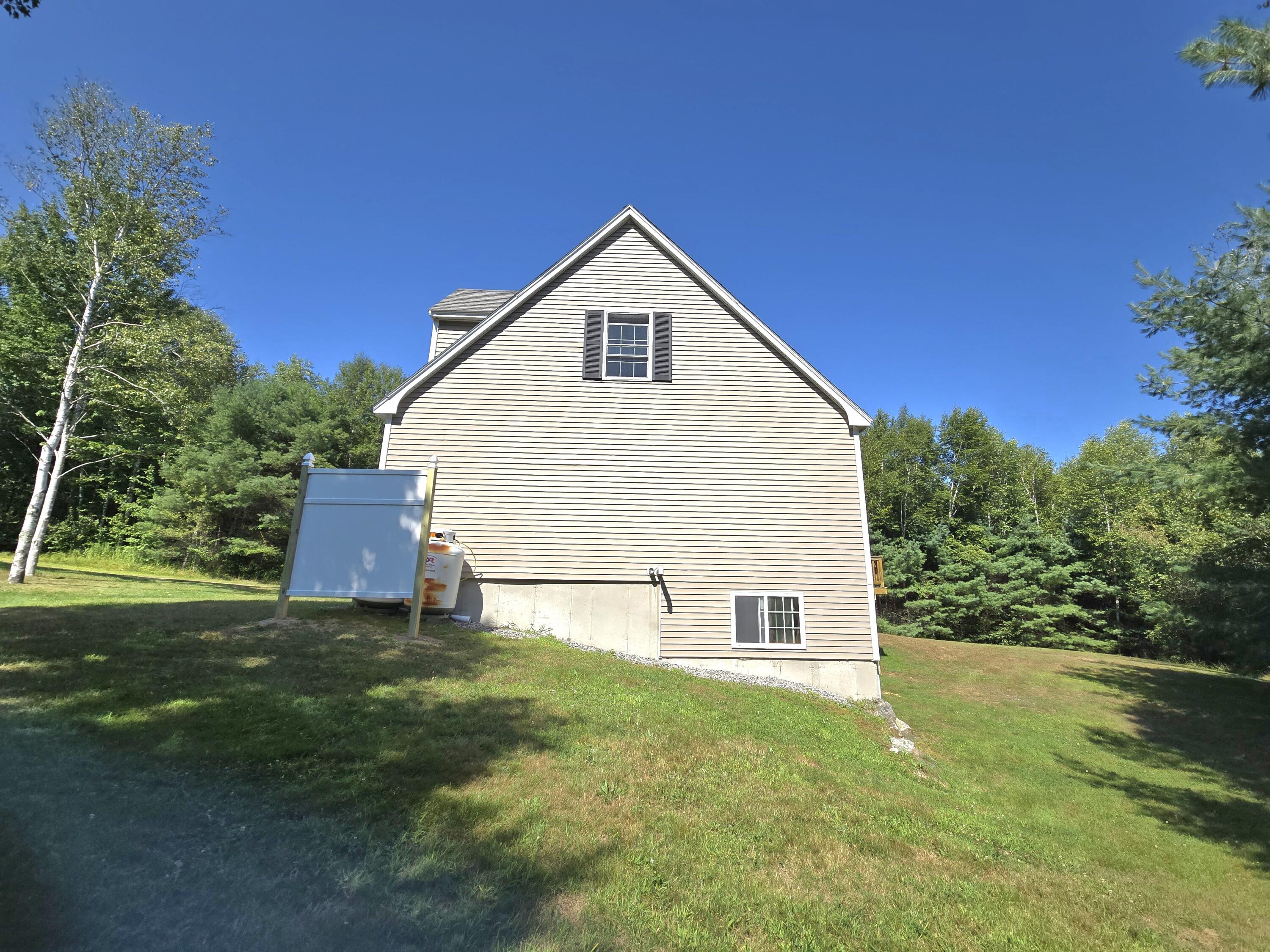 86 Bluebird Road Warren ME 04864