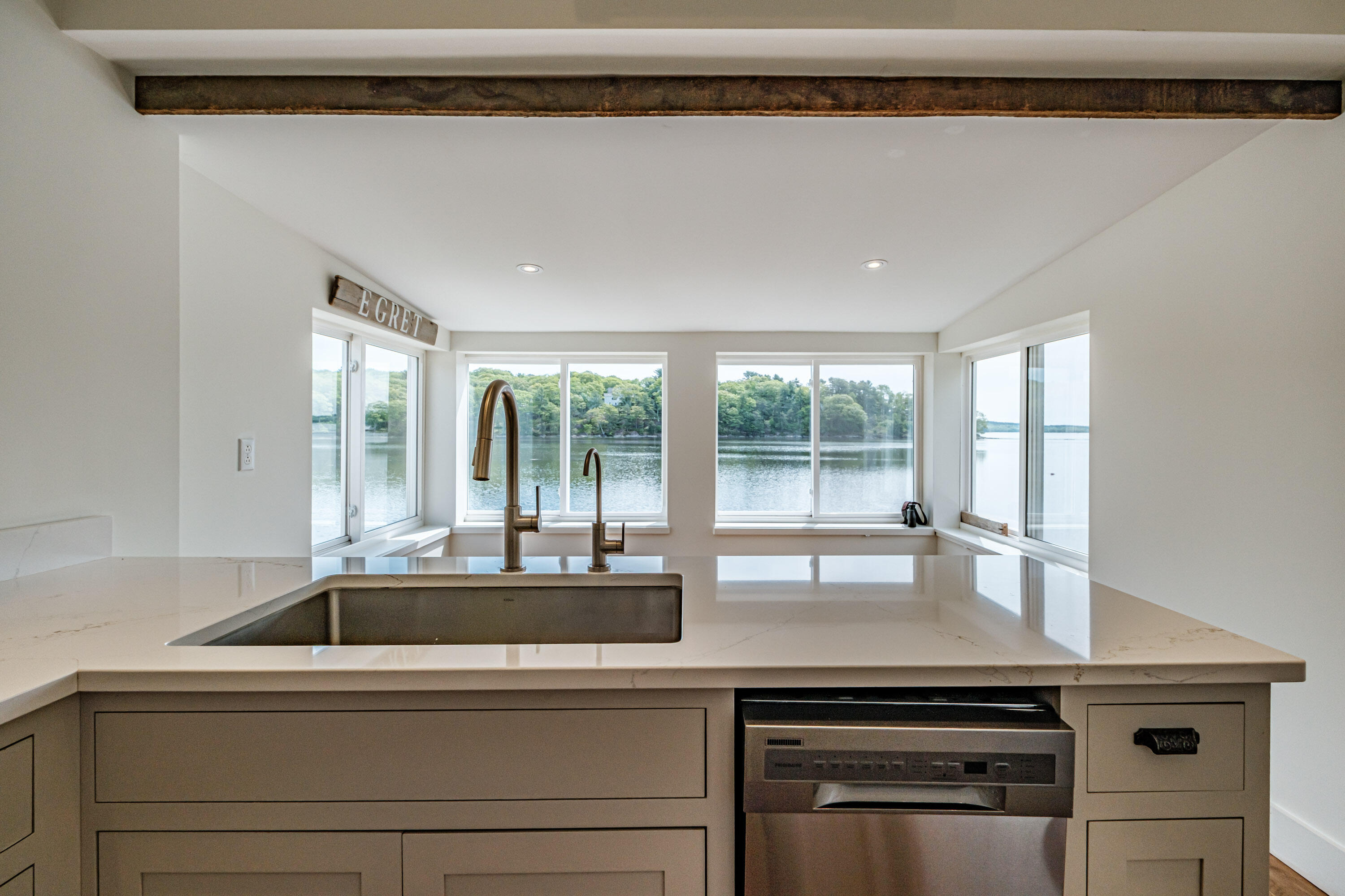 6 Egret Point Phippsburg ME 04562
