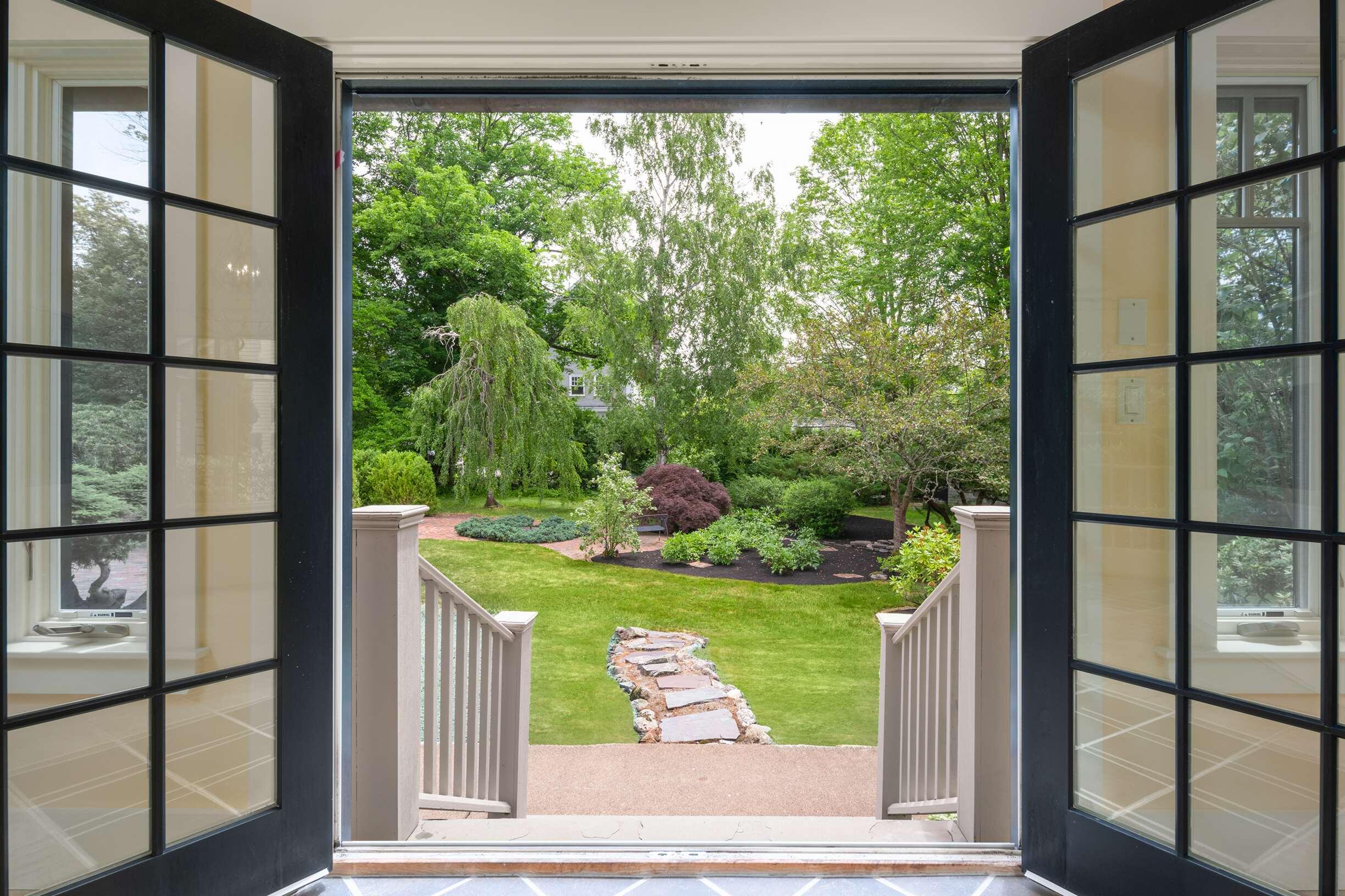 419 & 425 York Street York ME 03909