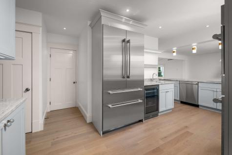 419 & 425 York Street York ME 03909