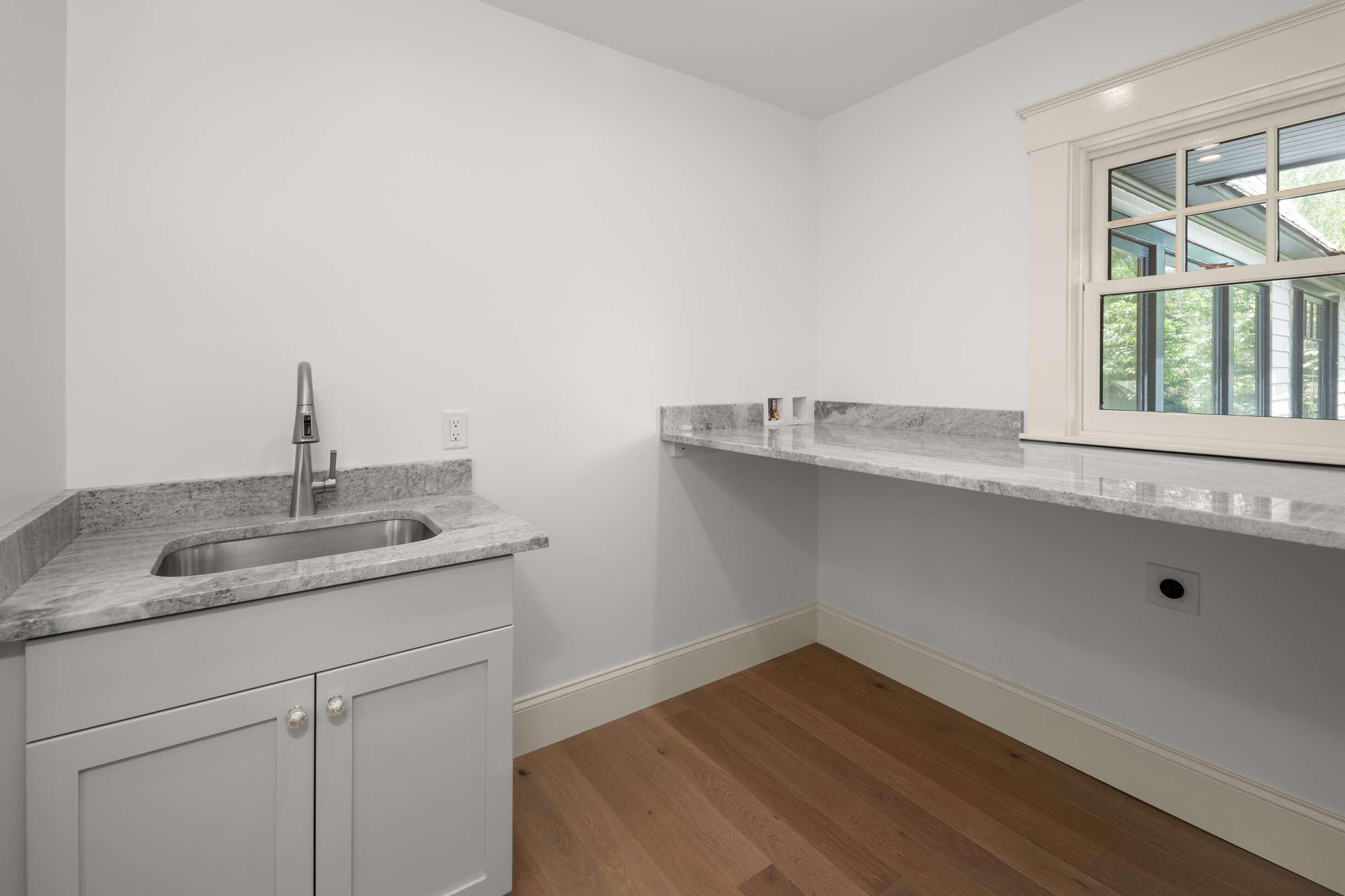 419 & 425 York Street York ME 03909