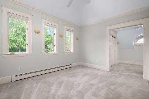 419 & 425 York Street York ME 03909