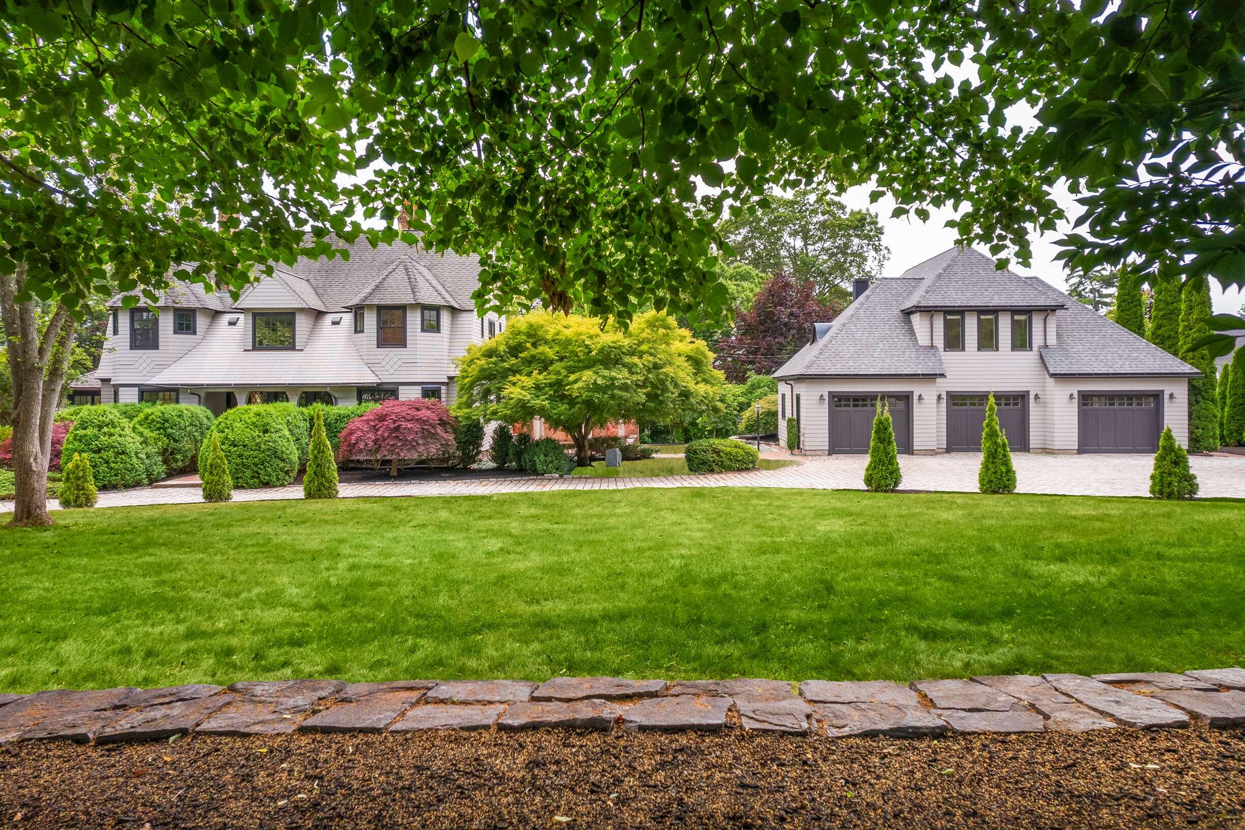 419 & 425 York Street York ME 03909