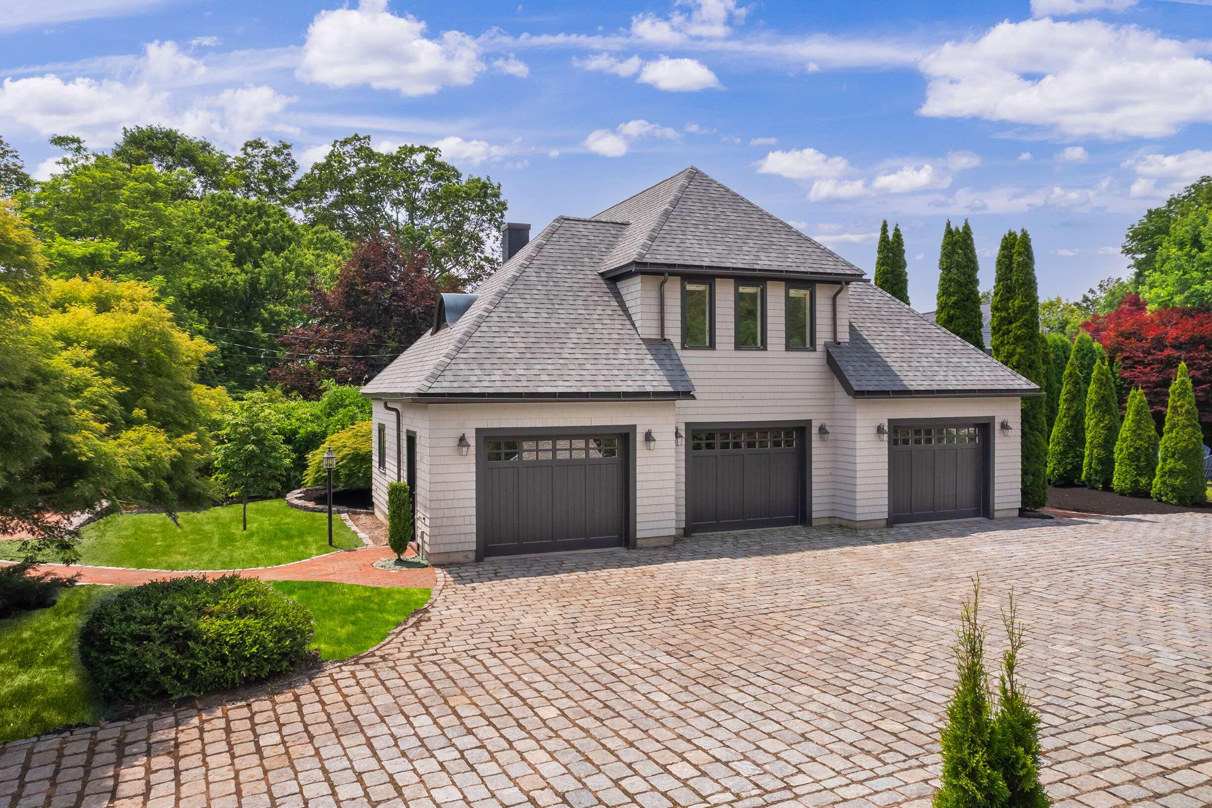 419 & 425 York Street York ME 03909