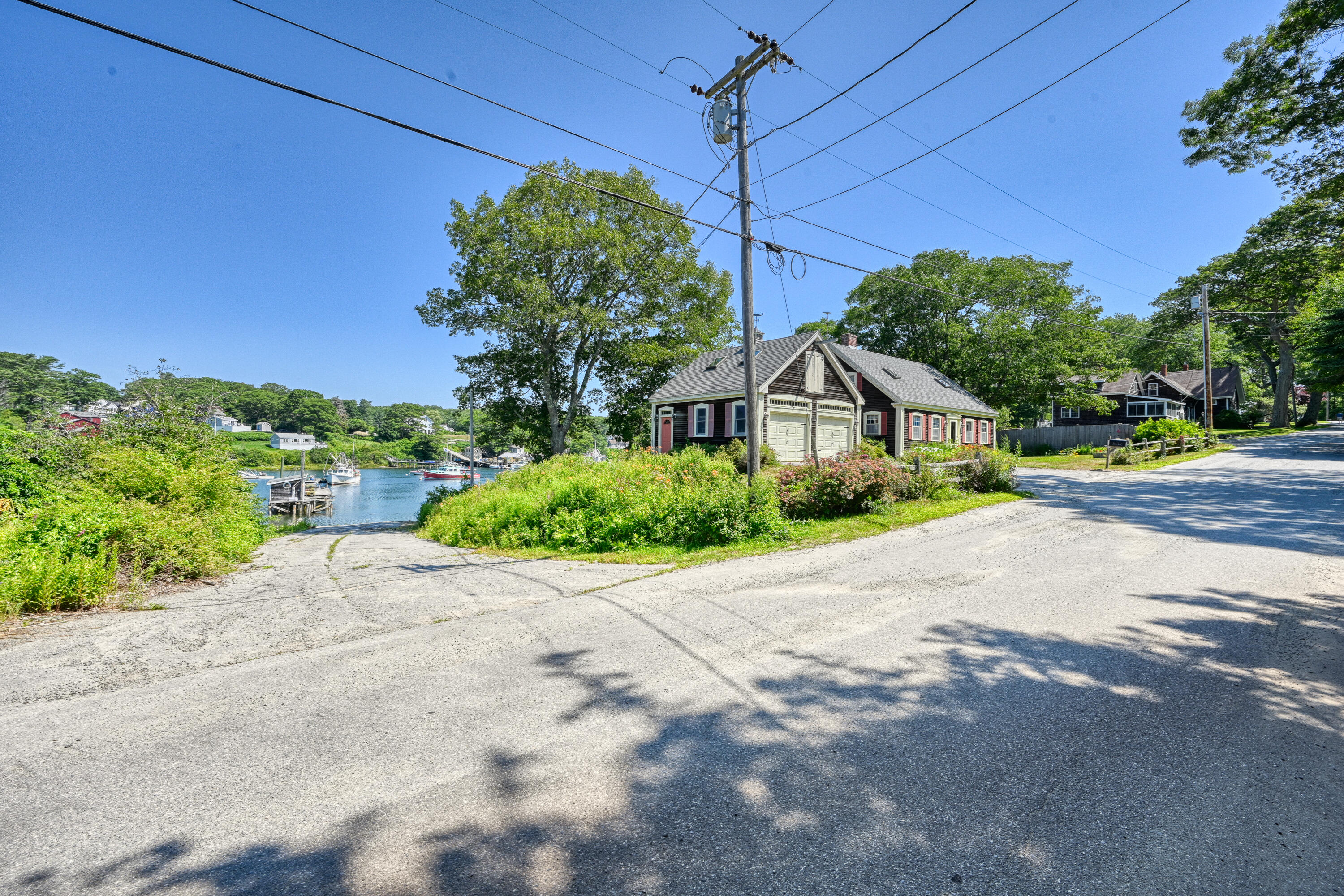 82 Southside Road Bristol ME 04554