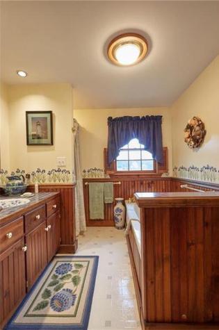 82 Southside Road Bristol ME 04554