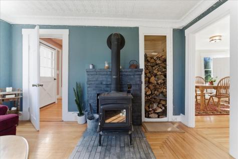 15 Lincoln Street Richmond ME 04357