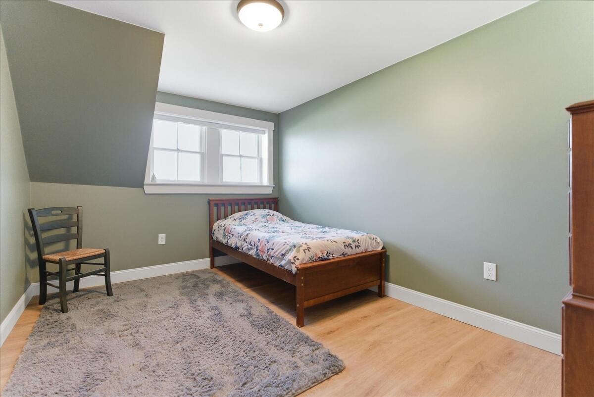 15 Lincoln Street Richmond ME 04357