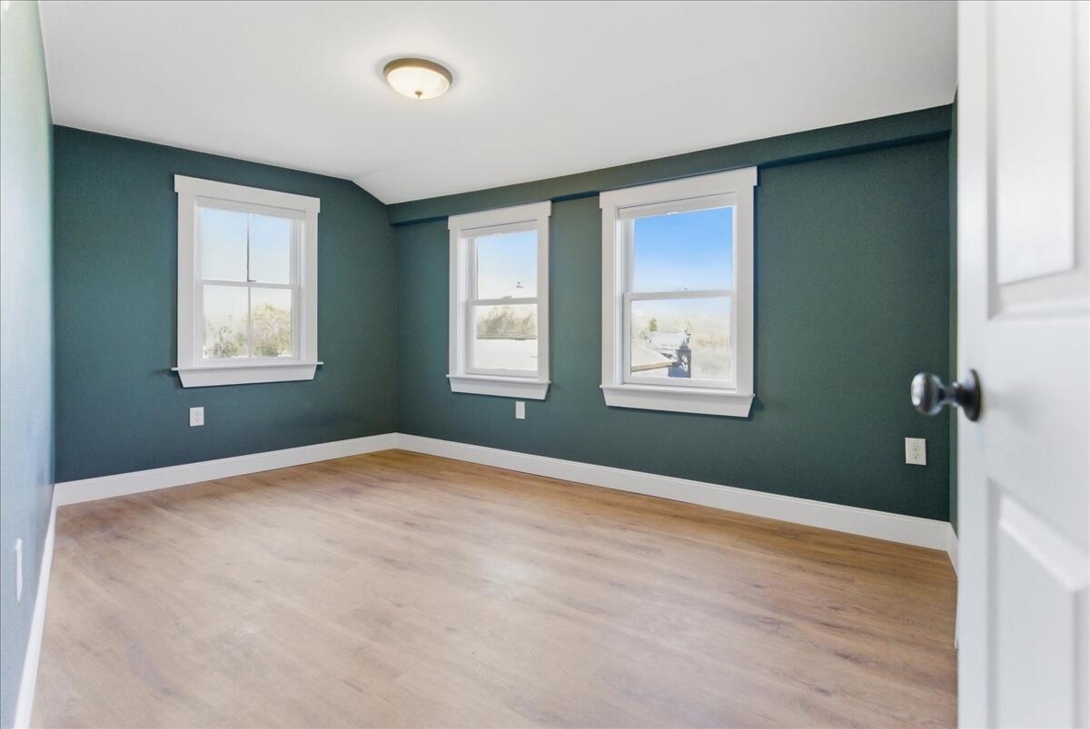 15 Lincoln Street Richmond ME 04357