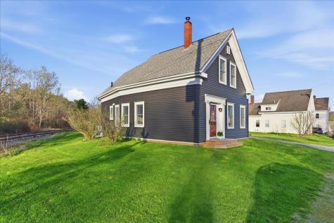 15 Lincoln Street Richmond ME 04357