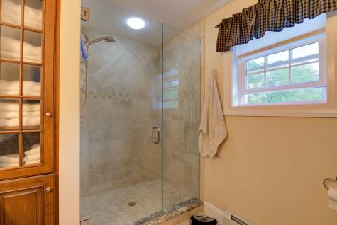 35 Allen Lane Naples ME 04055