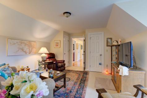 35 Allen Lane Naples ME 04055