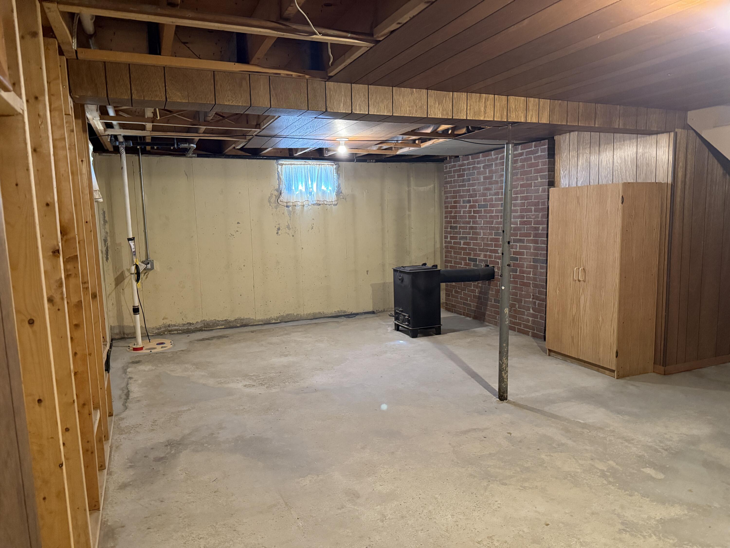 43 Robinhood Drive Brewer ME 04412