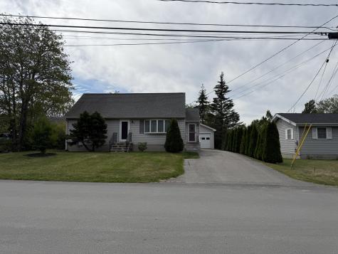 43 Robinhood Drive Brewer ME 04412