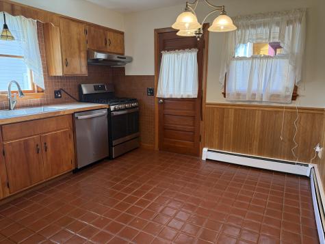 43 Robinhood Drive Brewer ME 04412