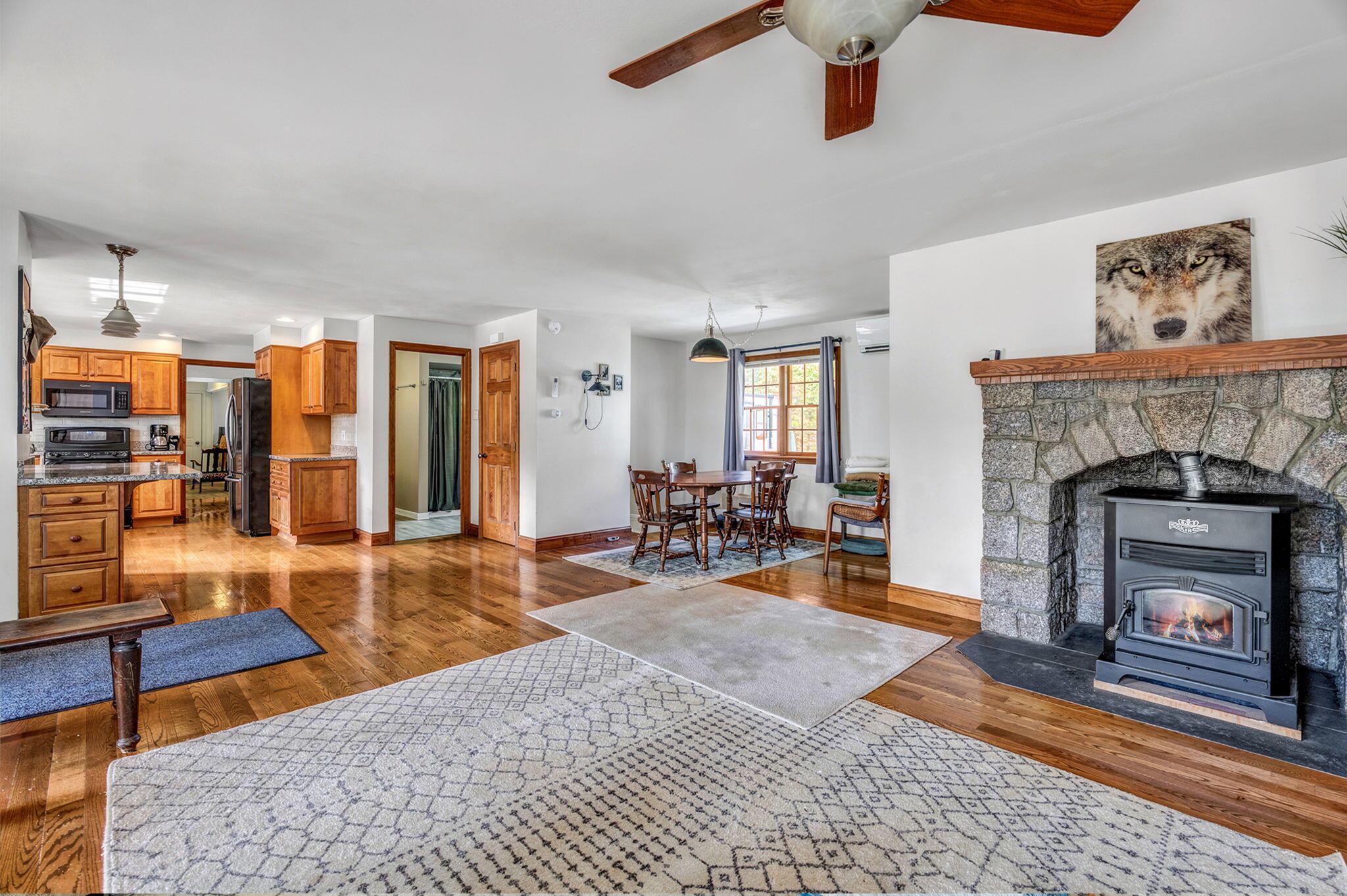 272 Enfield Road Lincoln ME 04457