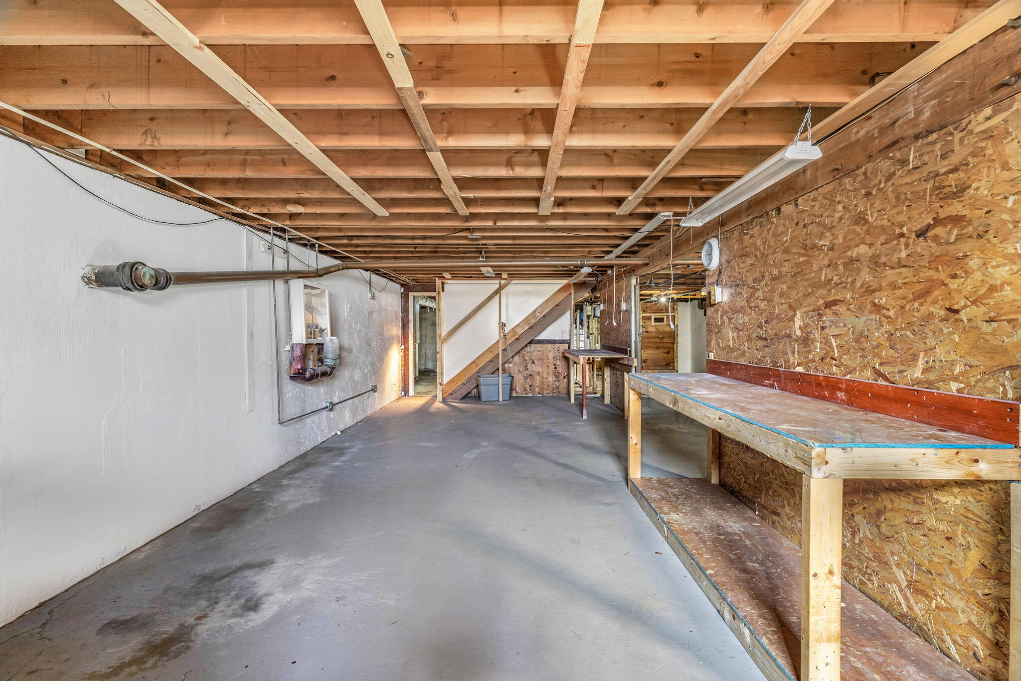 272 Enfield Road Lincoln ME 04457