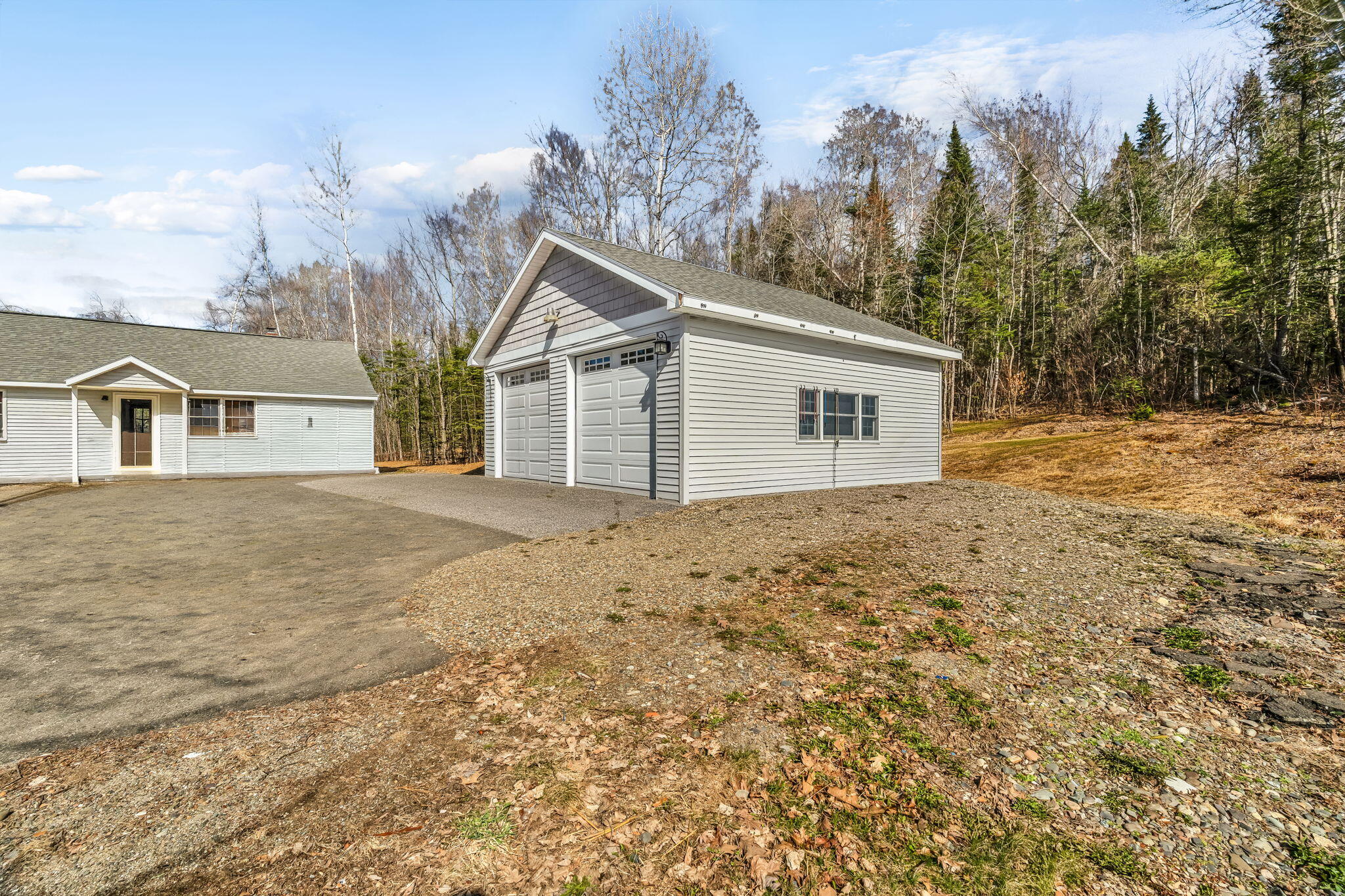 272 Enfield Road Lincoln ME 04457