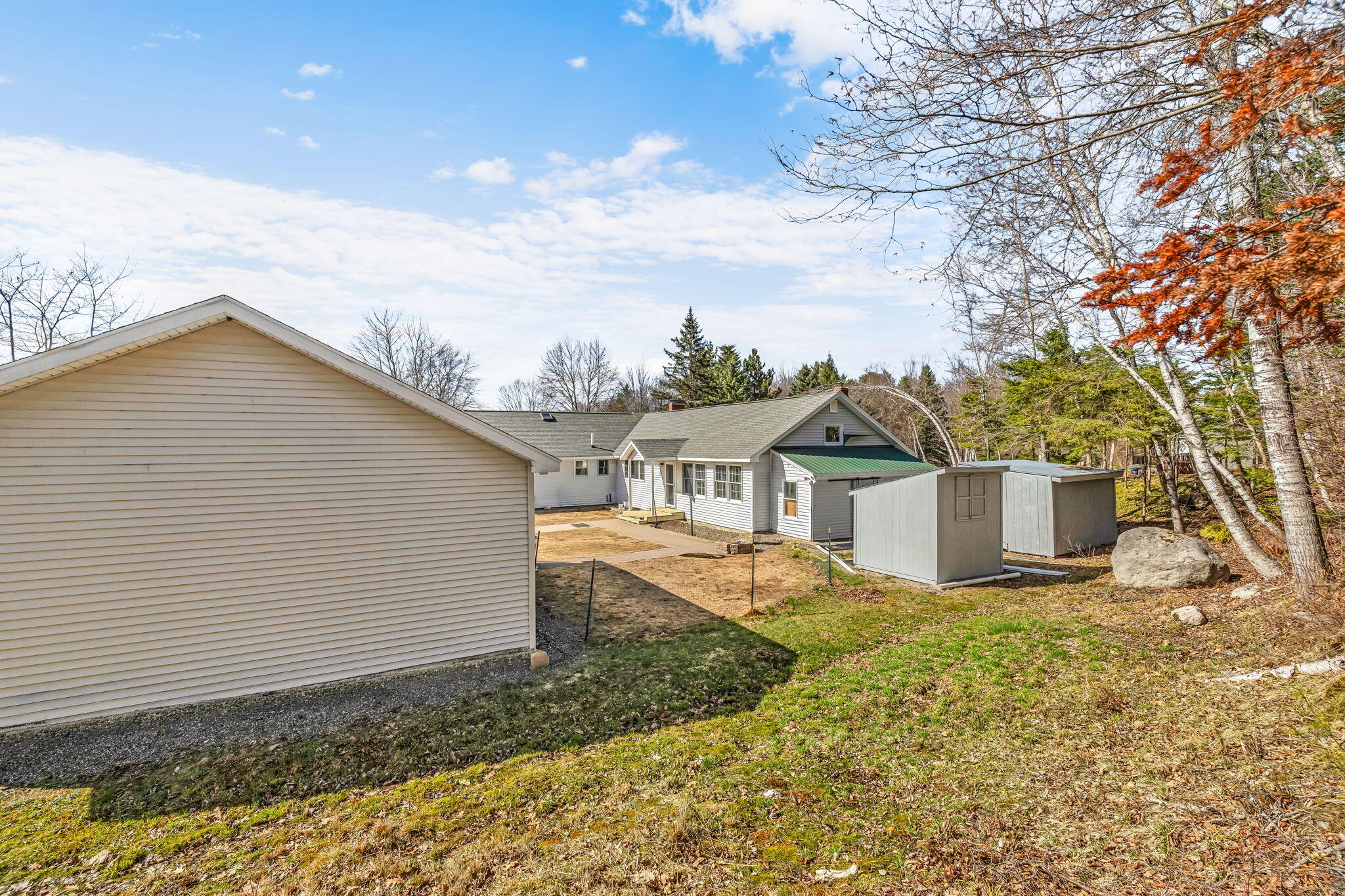 272 Enfield Road Lincoln ME 04457