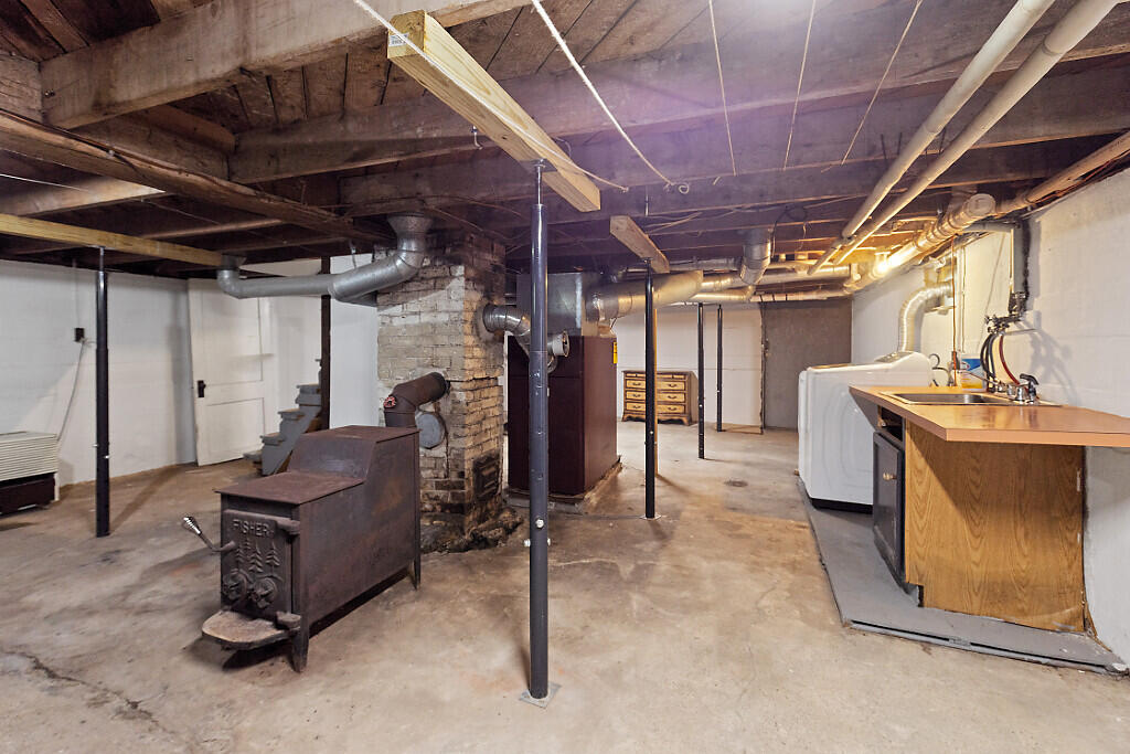 1278 Naples Road Harrison ME 04040